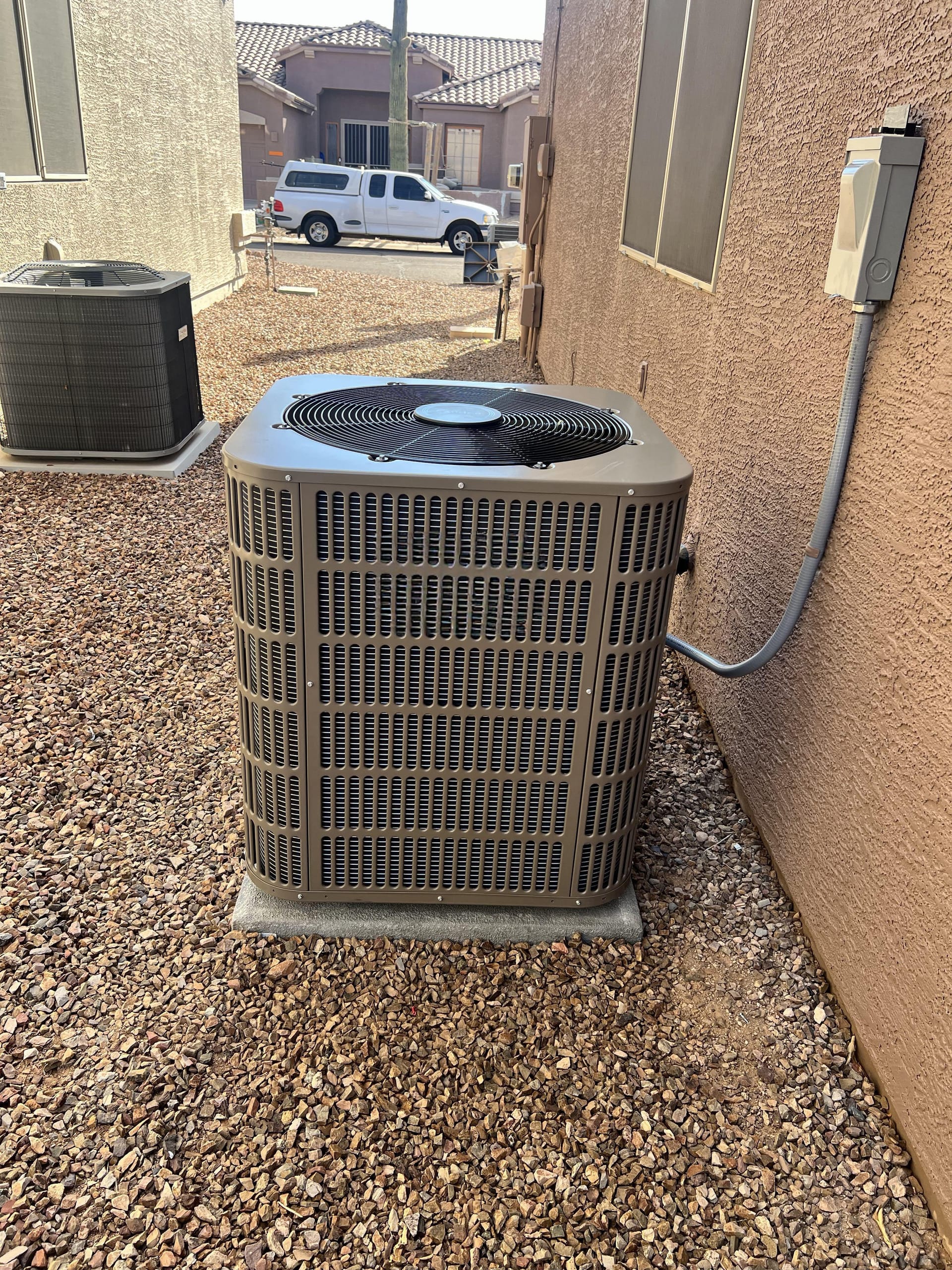 Trabajo de Goat Cooling & Heating en el East Valley